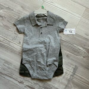✨NWT✨Carters outfit, 18 months